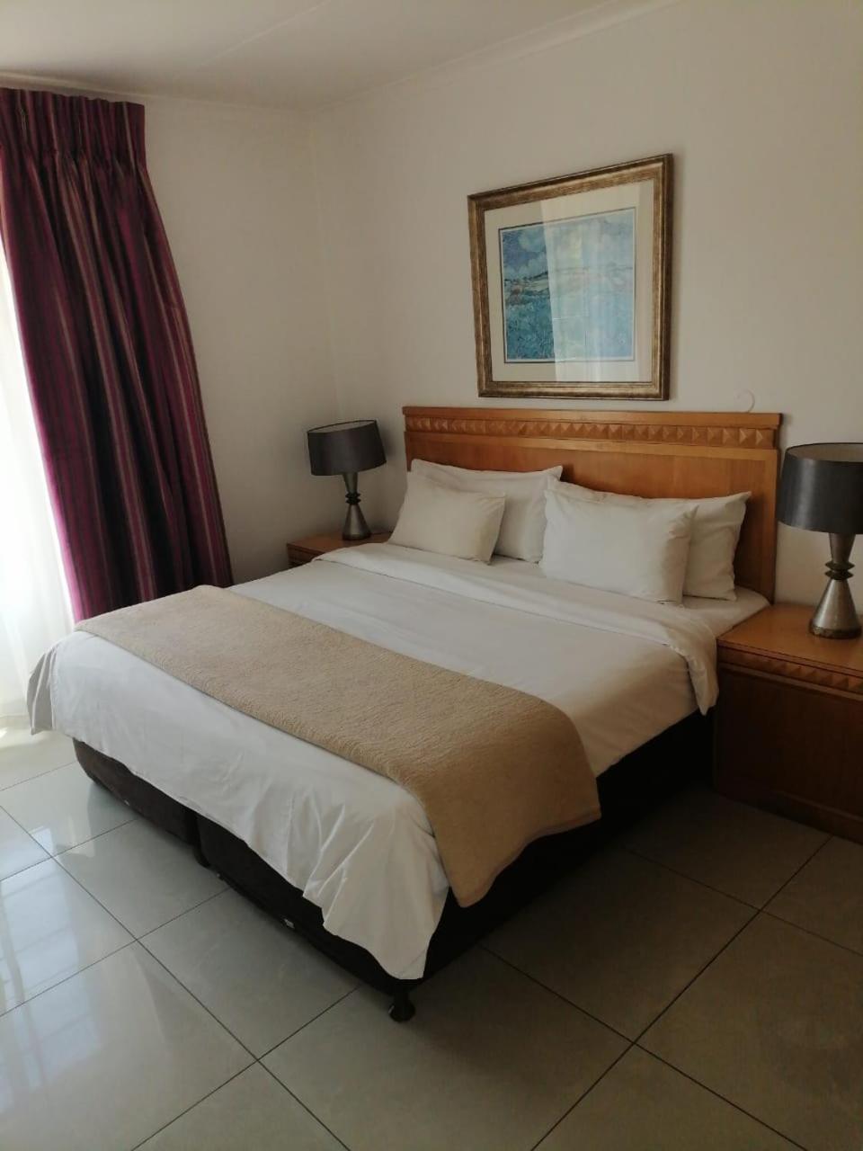 Airport Inn And Suites Эденвейл Экстерьер фото