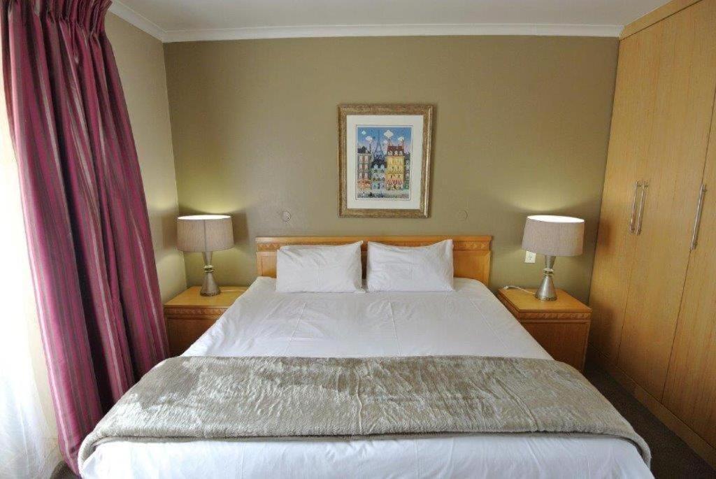 Airport Inn And Suites Эденвейл Экстерьер фото